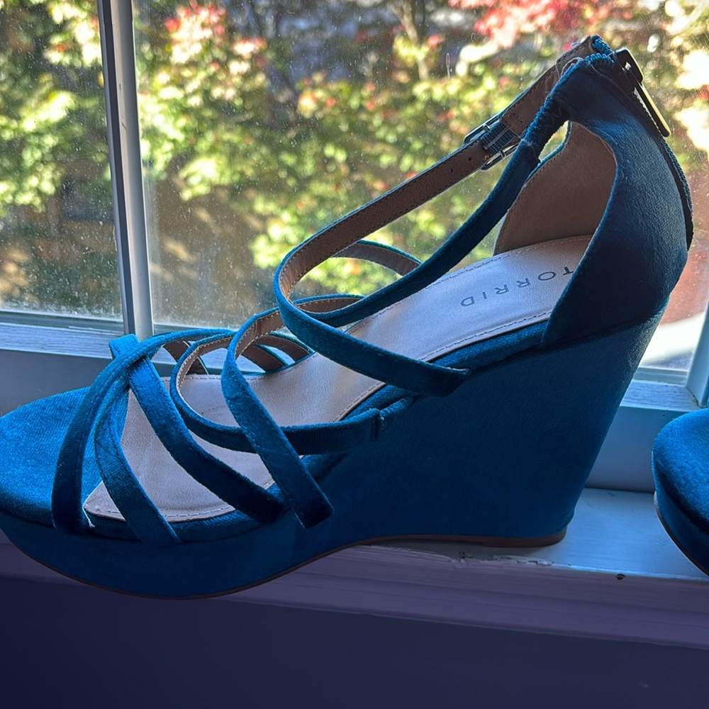 Torrid Turquoise Blue Velvet Strappy  Wedge Sandals
